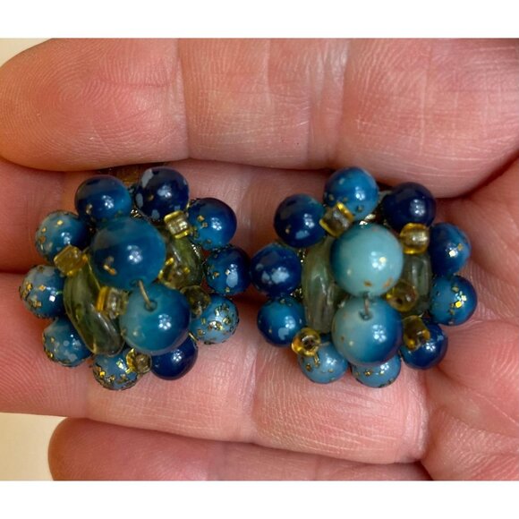 Mid-Century Cluster Earrings - Gold speckled blue-green-teal beads - JAPAN - Picture 2 of 7